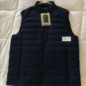 BNWT 32 degrees Men’s Navy Vest 90/10 Down Filled